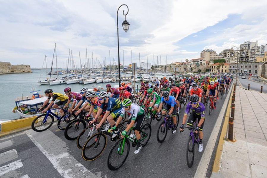 Stanisław Aniołkowski wins stage 1 of the ΔΕΗ Tour of Ηellas –  Aaron Gate retains the blue jersey