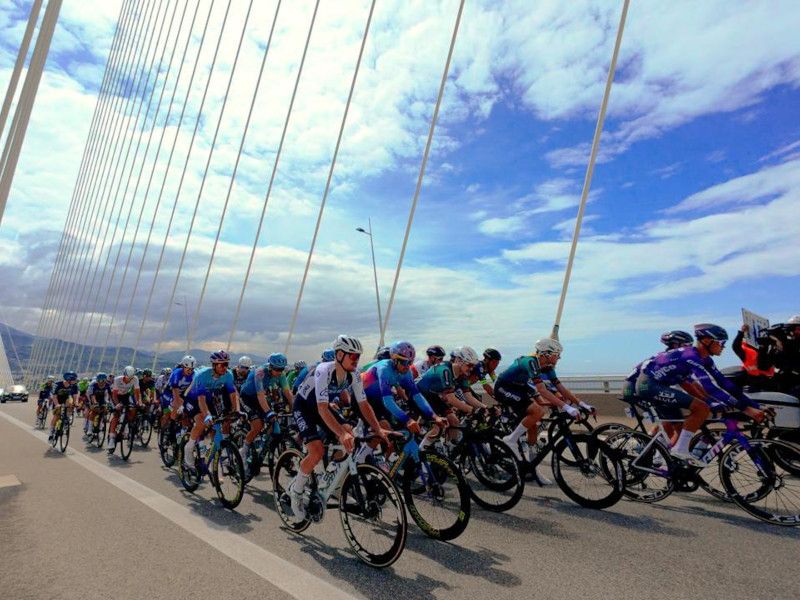 Matteo Moscetti beat Dylan Groenewegen to win Stage 1 of the ΔΕΗ Tour of Hellas 2025